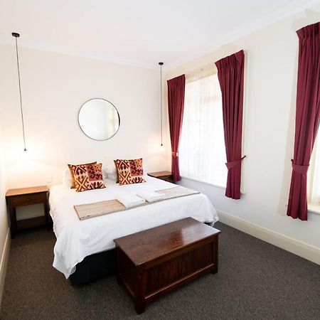 Bentley'S Hotel Clare Extérieur photo
